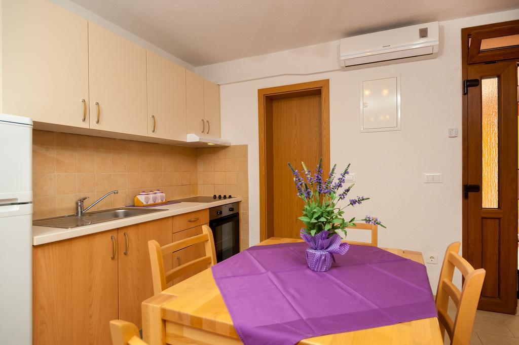 Apartments Mande And Kate Baška Voda Δωμάτιο φωτογραφία