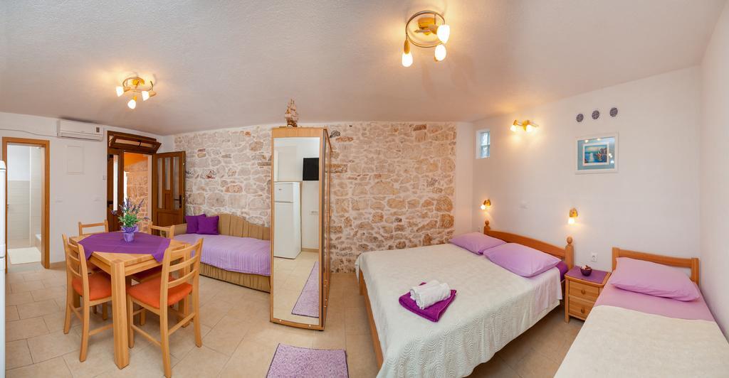Apartments Mande And Kate Baška Voda Δωμάτιο φωτογραφία