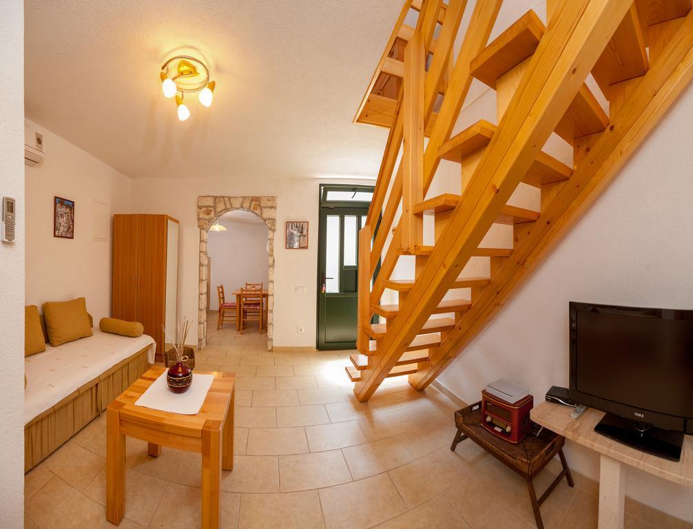 Apartments Mande And Kate Baška Voda Δωμάτιο φωτογραφία